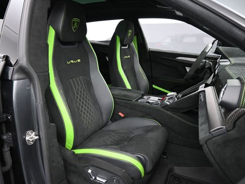 Used 2024 Lamborghini Urus Performante image 33