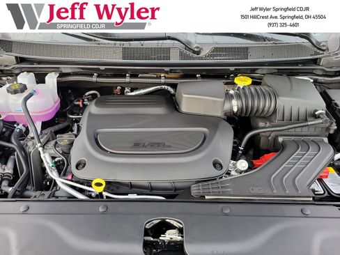 New 2026 Chrysler Pacifica Select w/ S Appearance Package FWD image 17