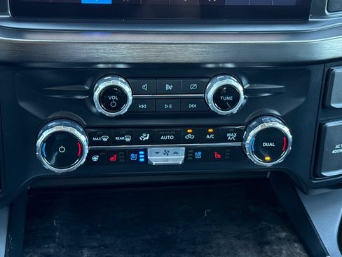 Certified 2024 Ford F250 Lariat w/ Lariat Ultimate Package AWD/4WD image 21