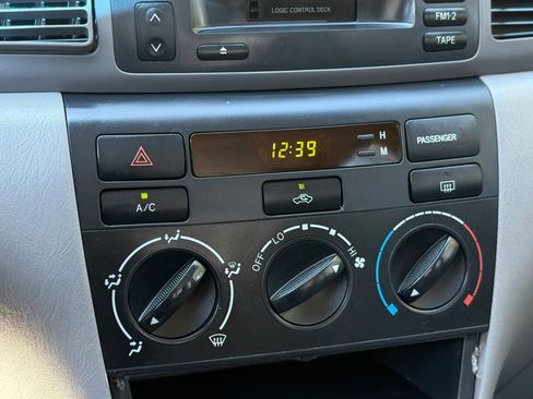 Used 2004 Toyota Corolla S image 21