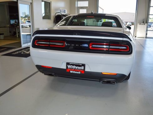 Used 2019 Dodge Challenger R/T Scat Pack w/ Shaker Package RWD image 5