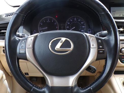 Used 2014 Lexus ES 350 FWD image 16