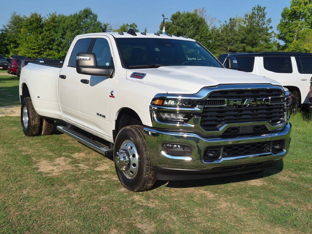 New 2026 RAM 3500 Big Horn AWD/4WD image 2