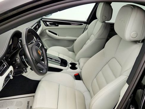 Used 2024 Porsche Macan GTS w/ Premium Plus Package AWD/4WD image 19