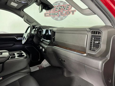 Used 2024 GMC Sierra 1500 SLT w/ X31 Off-Road Package AWD/4WD image 12