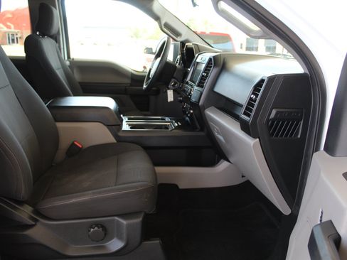 Used 2017 Ford F150 XL w/ Equipment Group 101A Mid AWD/4WD image 14