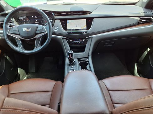 Used 2024 Cadillac XT5 Premium Luxury w/ Technology Package image 11