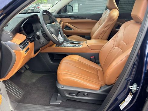 Certified 2023 INFINITI QX60 Sensory w/ Vision Package AWD/4WD image 9