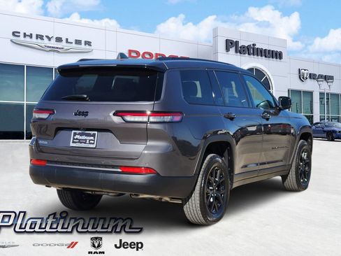 New 2026 Jeep Grand Cherokee L 2WD image 5
