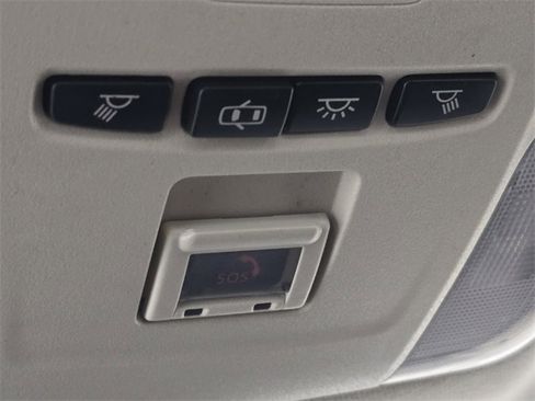 Used 2022 Toyota Corolla LE image 30