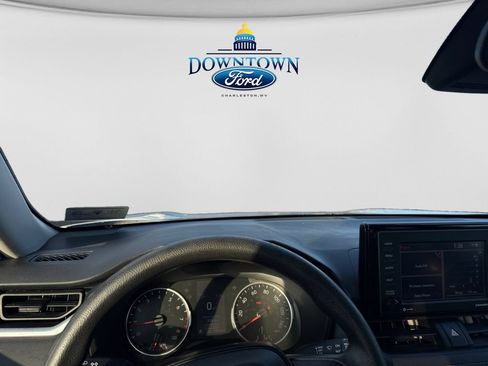 Used 2022 Toyota RAV4 LE w/ Carpet Mat Package (TMS) FWD image 10