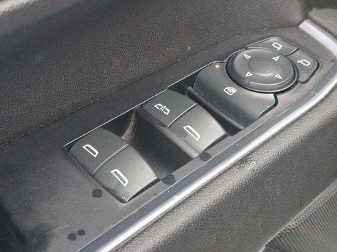 Used 2024 Chevrolet Silverado 3500 LT image 15