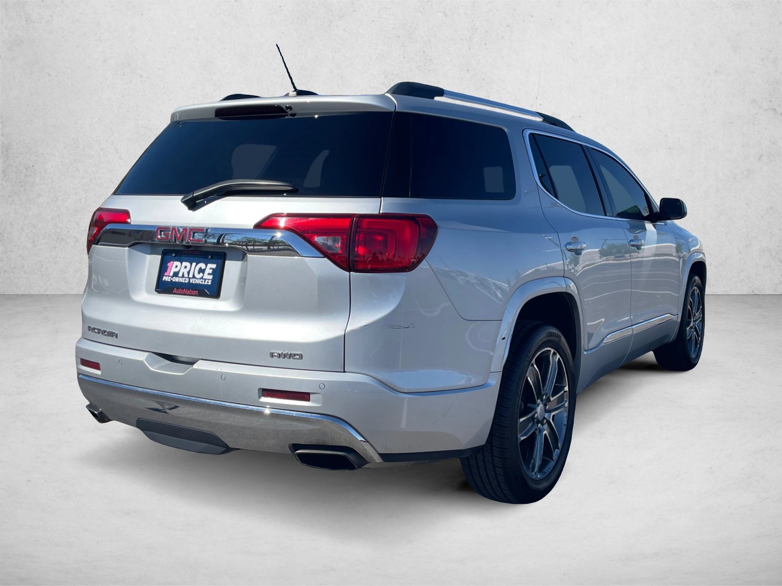 Used 2019 GMC Acadia Denali AWD/4WD image 5