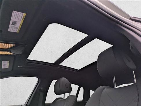 Used 2023 BMW X6 xDrive40i w/ M Sport Package image 16