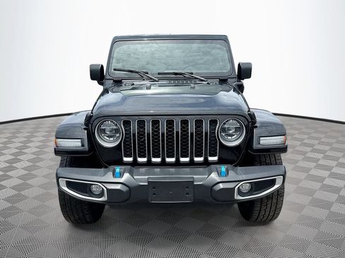 Used 2022 Jeep Wrangler Unlimited Sahara w/ Cold Weather Group AWD/4WD image 2