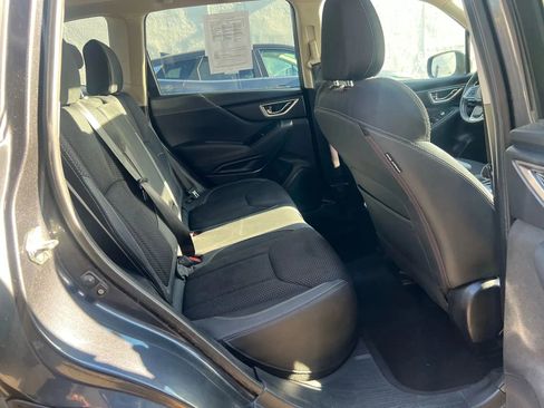 Used 2019 Subaru Forester Premium w/ All-Weather Package image 29