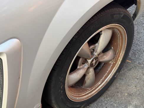 Used 2002 Ford Mustang Coupe image 11