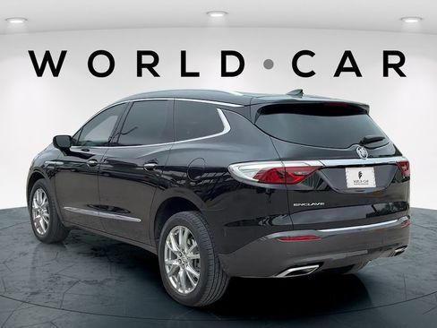 Used 2023 Buick Enclave Essence w/ Experience Buick Package FWD image 5