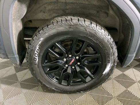 Used 2021 GMC Sierra 1500 Elevation w/ X31 Off-Road Package AWD/4WD image 11