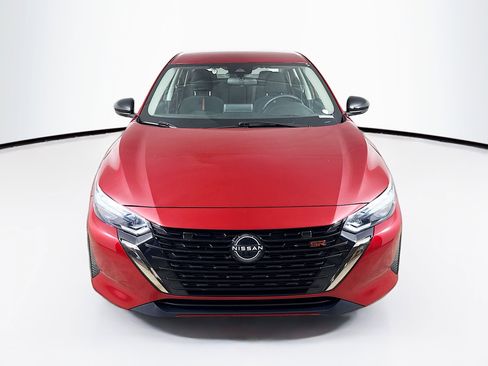 Used 2024 Nissan Sentra SR image 3