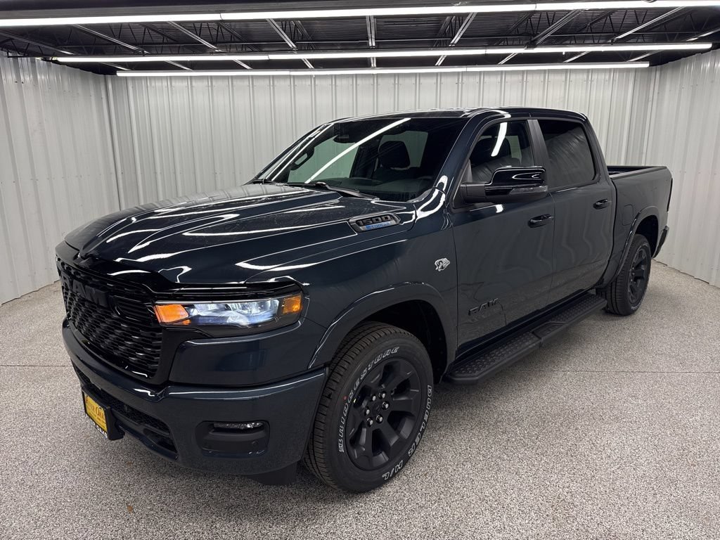 New 2026 RAM 1500 4x4 Crew Cab image 3
