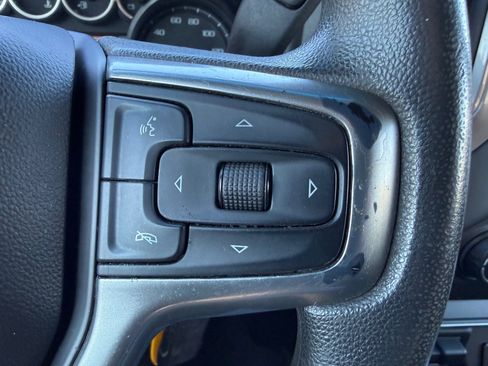 Used 2022 Chevrolet Silverado 2500 Custom w/ Custom Convenience Package image 18
