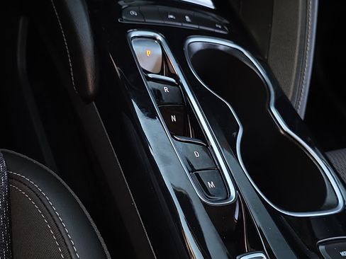 Used 2022 Buick Envision Preferred image 26