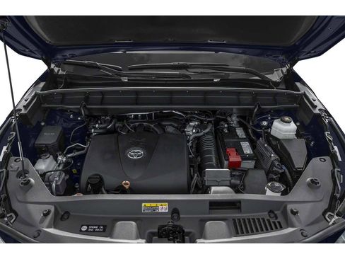 Used 2022 Toyota Highlander XLE AWD/4WD image 8