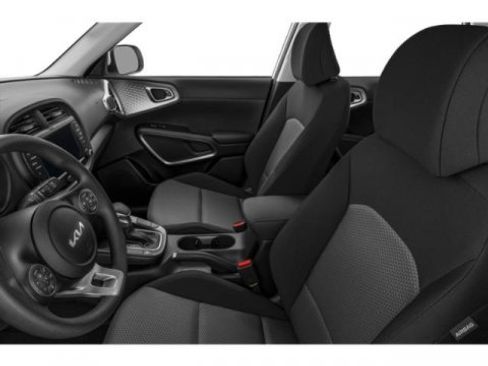 Used 2022 Kia Soul LX w/ Technology Package FWD image 12