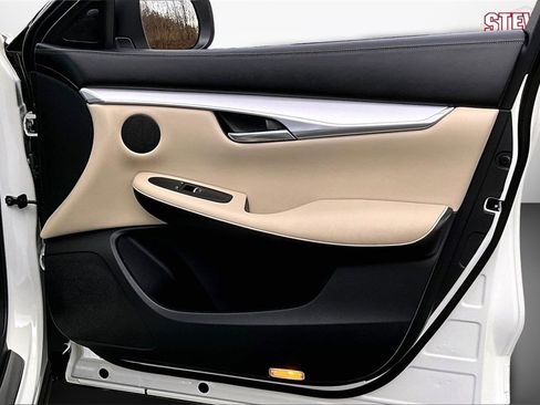 Used 2021 INFINITI QX50 Luxe w/ Cargo Package image 26