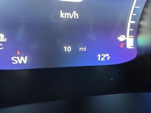 New 2026 Chrysler Pacifica Select image 6