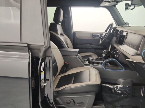 New 2024 Ford Bronco Wildtrak image 33