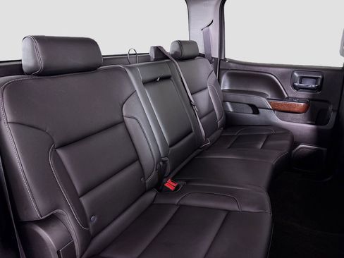 Used 2016 GMC Sierra 3500 SLT w/ Duramax Plus Package image 32