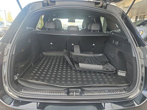 Used 2023 Mercedes-Benz GLC 300 4MATIC image 17