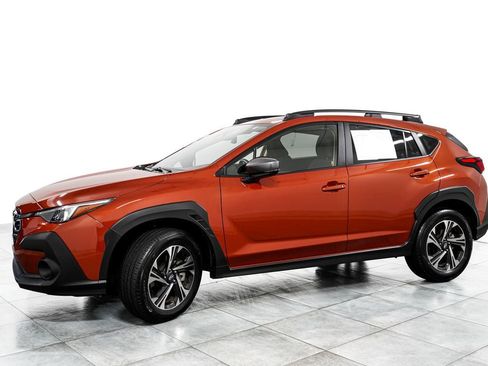 Used 2025 Subaru Crosstrek 2.5i Premium AWD/4WD image 4