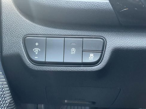 Used 2024 Kia Seltos S FWD image 34