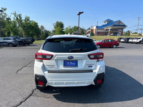 Used 2023 Subaru Crosstrek Hybrid AWD/4WD image 11