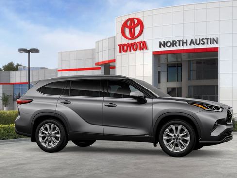 New 2026 Toyota Highlander Limited image 13