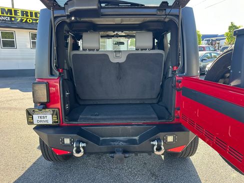 Used 2010 Jeep Wrangler Sport image 15