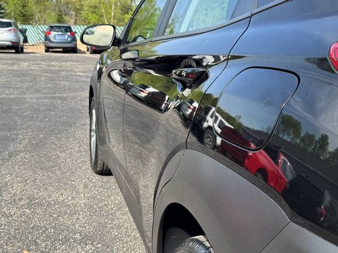 Used 2019 Hyundai Kona SE AWD/4WD image 10