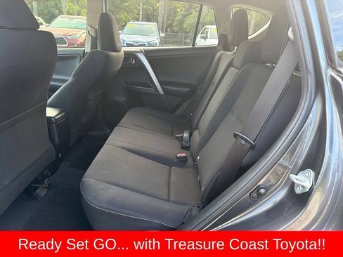 Used 2017 Toyota RAV4 XLE FWD image 14