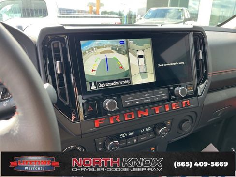 Used 2025 Nissan Frontier PRO-4X w/ Pro Premium Package image 10