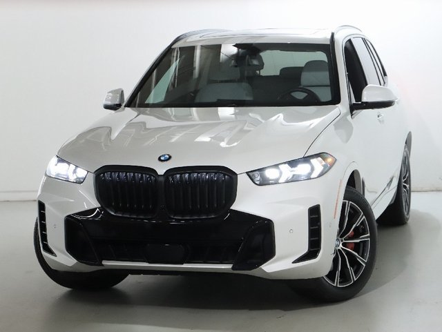 Used 2026 BMW X5 xDrive40i w/ M Sport Package AWD/4WD image 3