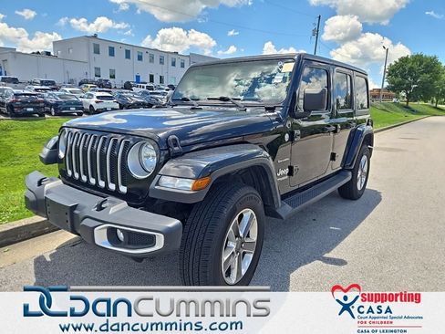 Used 2019 Jeep Wrangler Unlimited Sahara AWD/4WD image 1