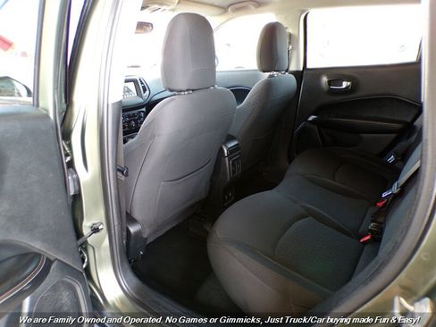 Used 2019 Jeep Compass Sport w/ Tech Group AWD/4WD image 19