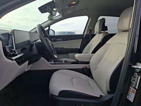 Certified 2024 Kia Sportage EX image 15