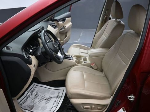 Used 2020 Nissan Rogue SL image 12