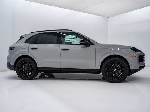 New 2026 Porsche Cayenne image 9