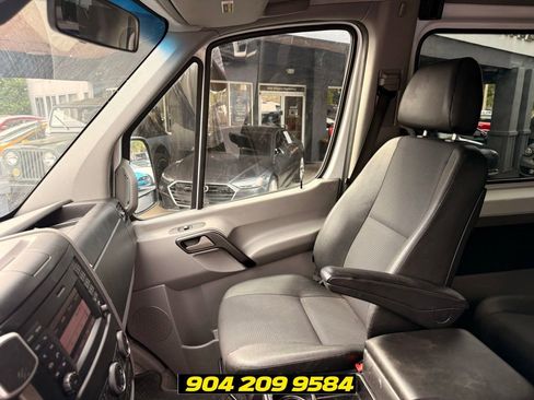 Used 2017 Mercedes-Benz Sprinter 2500 image 24