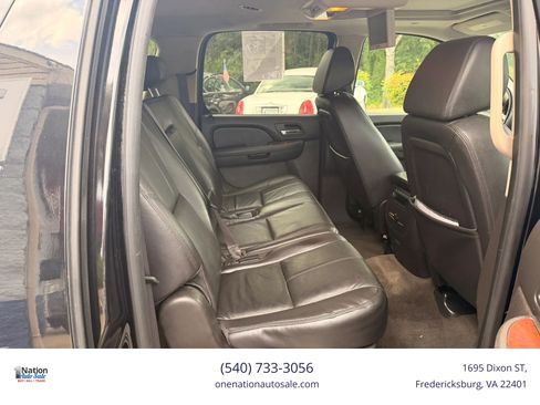 Used 2009 Chevrolet Suburban LT AWD/4WD image 17
